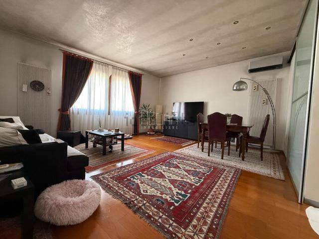 Appartamento in vendita di 120 m² in Piazza Vittorio Emanuele