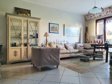 Appartamento in vendita a Ronchi Massa - Terrazzo