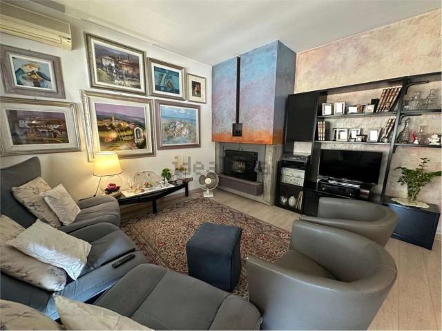 Appartamento in vendita di 120 m² in Via San Pietro Martire, 12