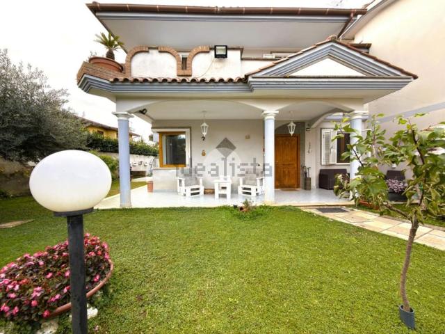 Appartamento in vendita di 120 m² in Traversa Aleardo Aleardi, 15