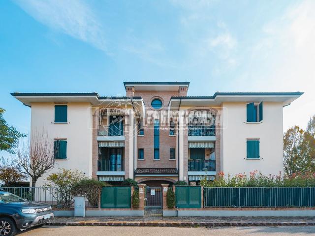 Appartamento in vendita di 120 m² in Via 11 Settembre 2001, 2