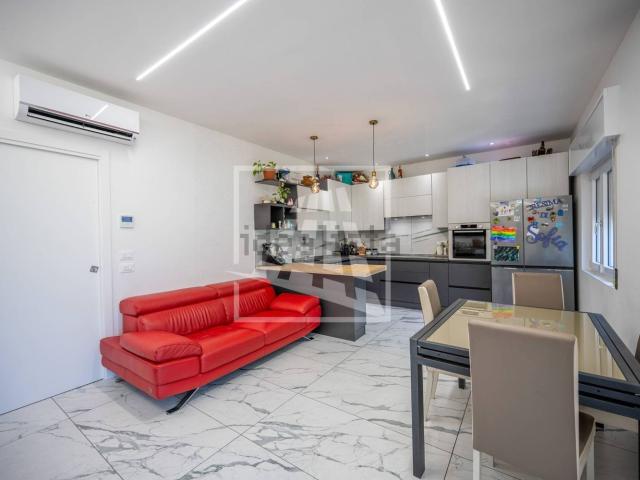 Appartamento in vendita di 120 m² in Via 12 Giugno