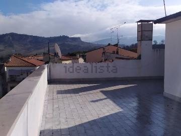 Appartamento in vendita di 120 m² in Via 1 Maggio, 135