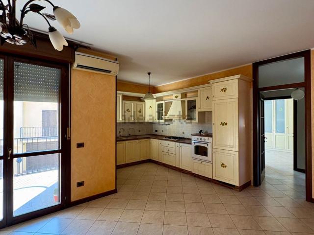 Appartamento in vendita di 120 m² in Via C. Menotti, 130
