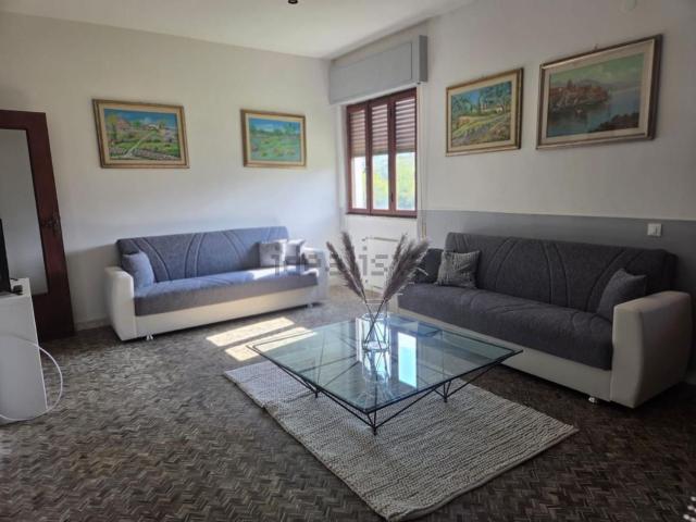 Appartamento in vendita di 120 m² in Via Colombo