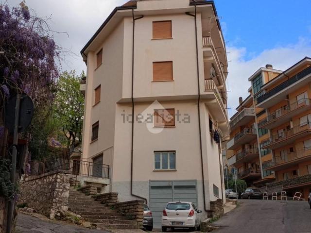 Appartamento in vendita di 120 m² in Via Colle di Giano, 54