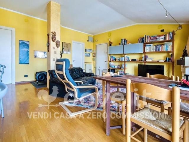 Appartamento in vendita di 120 m² in Via Colle di Tenda, 12