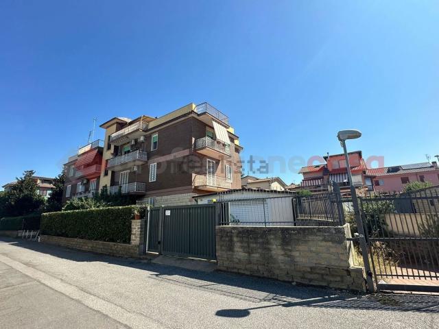 Appartamento in vendita di 120 m² in Via Como
