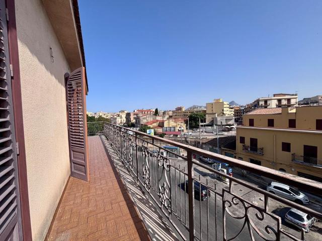 Appartamento in vendita di 120 m² in Via Consolare