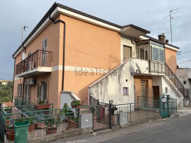 Appartamento in vendita di 120 m² in Via Catanzaro