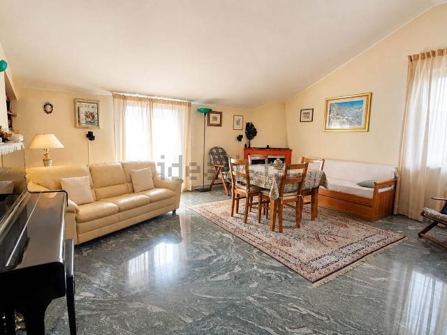 Appartamento in vendita di 120 m² in Via Cavalieri di Vittorio Veneto