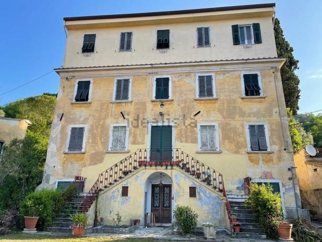 Appartamento in vendita di 120 m² in Via Cavour, 15