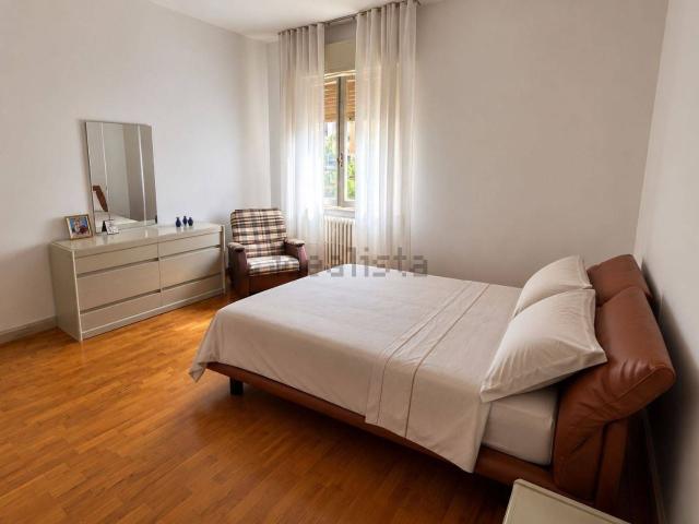 Appartamento in vendita di 120 m² in Via Cacciatori delle Alpi