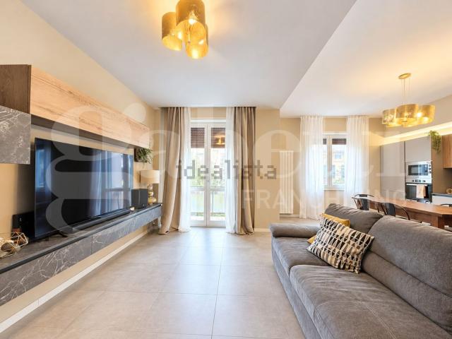 Appartamento in vendita di 120 m² in Via Cadore, 13