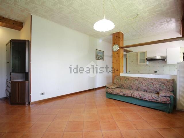 Appartamento in vendita di 120 m² in Via Caduti di Melissa, 14
