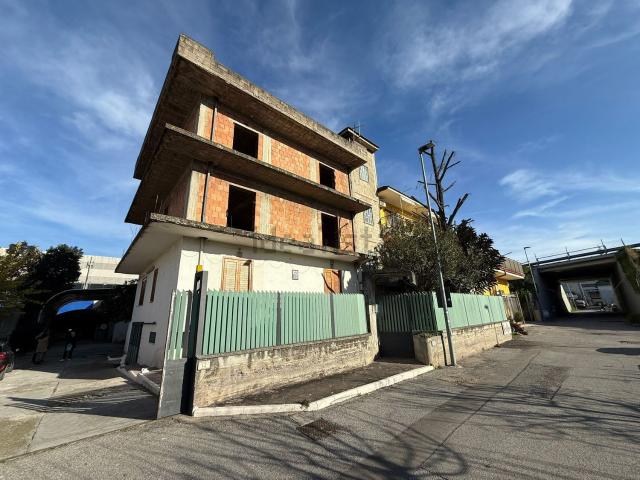 Appartamento in vendita di 120 m² in Via Caiano