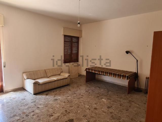 Appartamento in vendita di 120 m² in Via Cairoli