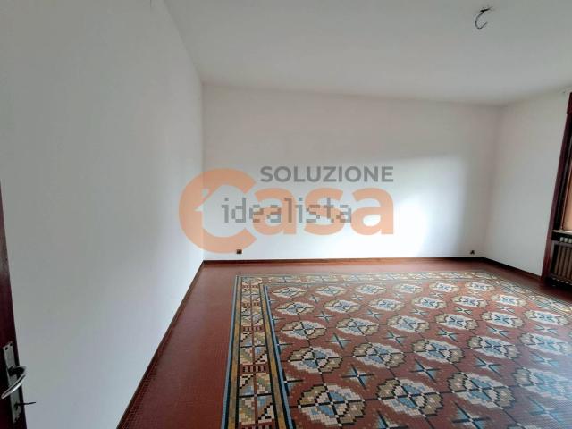 Appartamento in vendita di 120 m² in Via Camillo Guidotti