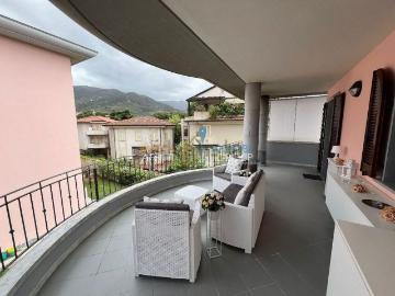 Appartamento in vendita di 120 m² in Via Canaletto, 31