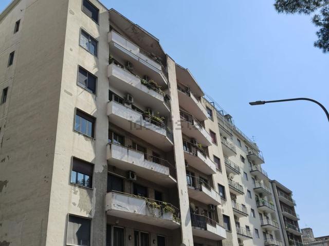 Appartamento in vendita di 120 m² in Via Caronda