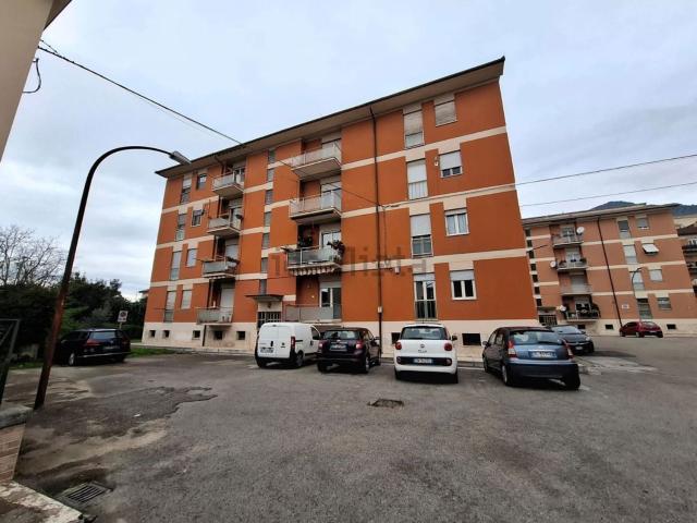 Appartamento in vendita di 120 m² in Via Carlo Cattaneo, 31