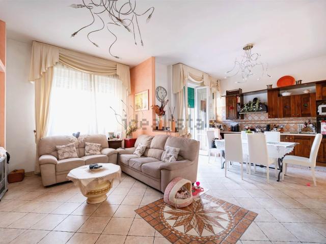 Appartamento in vendita di 120 m² in Via Carlo Cafiero