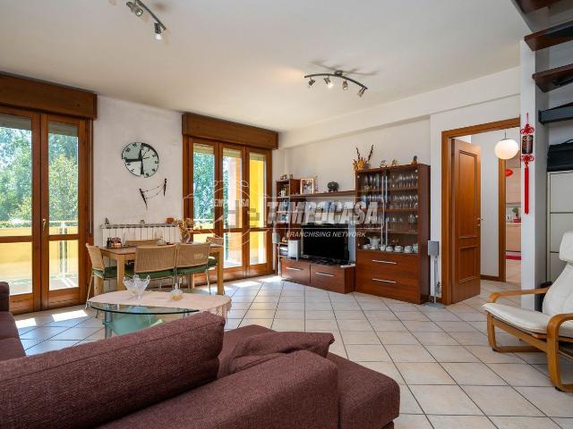 Appartamento in vendita di 120 m² in Via Carlo Galeotti