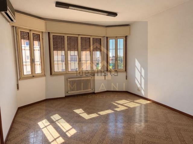 Appartamento in vendita di 120 m² in Via Caselle