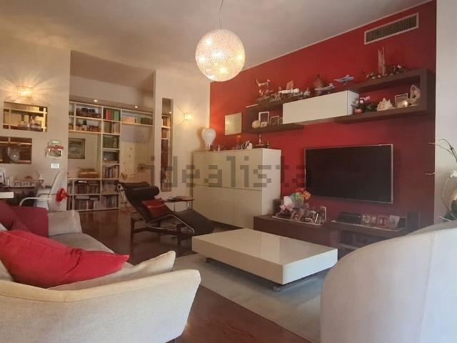 Appartamento in vendita di 120 m² in Via Casnida