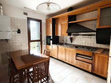 Appartamento in vendita di 120 m² in Via Castellantico, 41