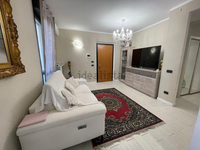 Appartamento in vendita di 120 m² in Via Cesare Battisti, 2