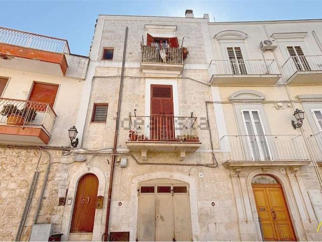 Appartamento in vendita di 120 m² in Via Cesare Battisti, 32