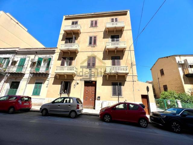 Appartamento in vendita di 120 m² in Via Ciullo D&apos Alcamo, 12