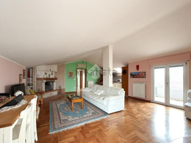 Appartamento in vendita di 120 m² in Via Ciancetta, 37