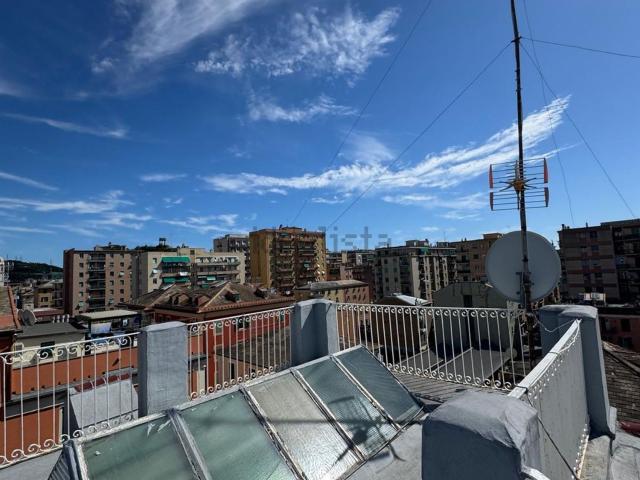 Appartamento in vendita di 120 m² in Via Ciro Menotti