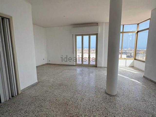 Appartamento in vendita di 120 m² in Via Claudio Claudiano, 8