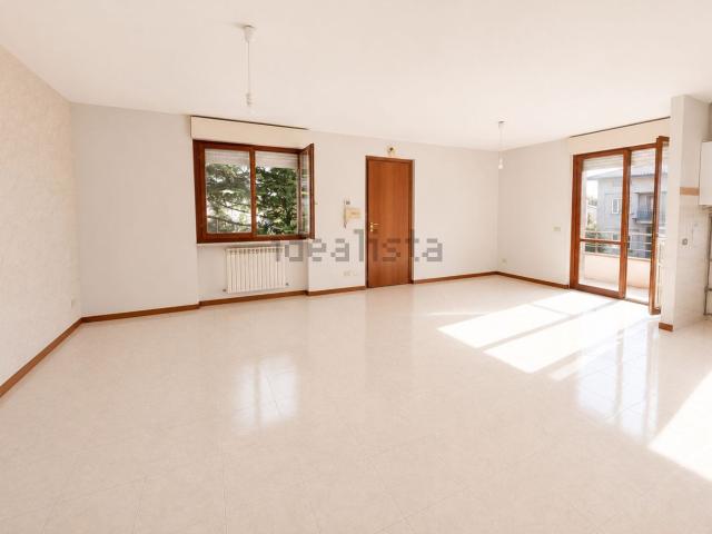 Appartamento in vendita di 120 m² in Via Clementina Nord