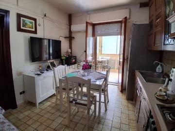 Appartamento in vendita di 120 m² in Via Crocifisso