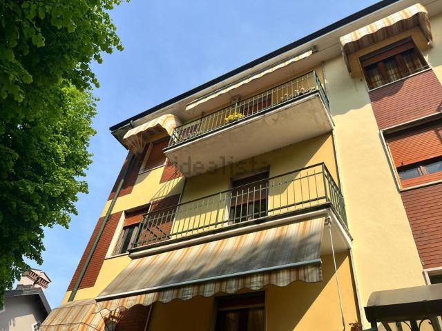 Appartamento in vendita di 120 m² in Via Cuneo, 1