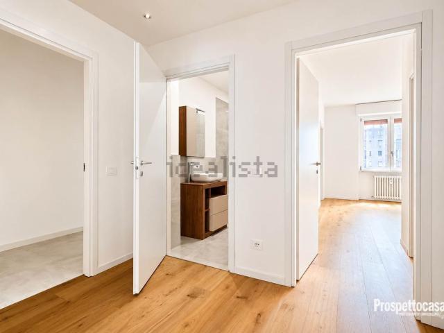 Appartamento in vendita di 120 m² in Via Curio Dentato, 11