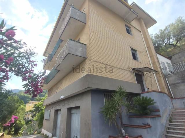 Appartamento in vendita di 120 m² in Via A. Vitale