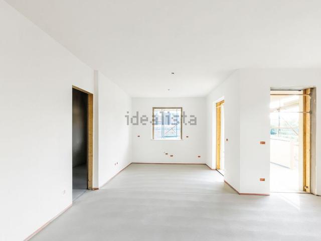 Appartamento in vendita di 120 m² in Via Amleto Bertoni