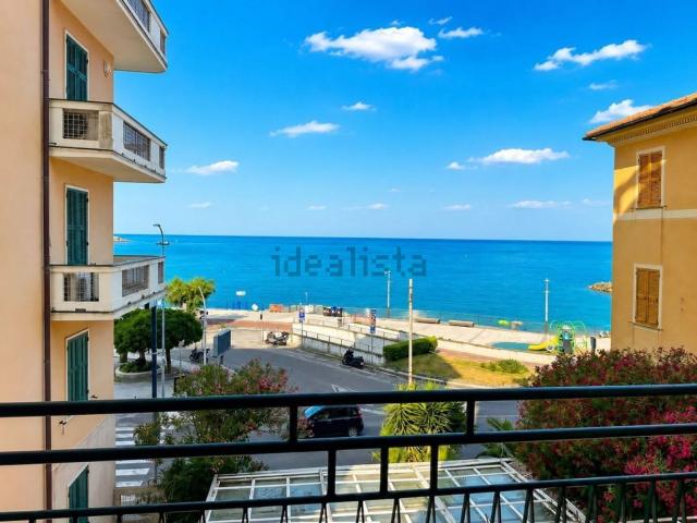 Appartamento in vendita di 120 m² in Via Antica Romana Occidentale, 368