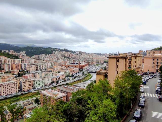 Appartamento in vendita di 120 m² in Via Antonio Burlando, 16