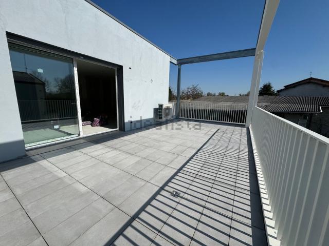 Appartamento in vendita di 120 m² in Via Antonio Caccianiga