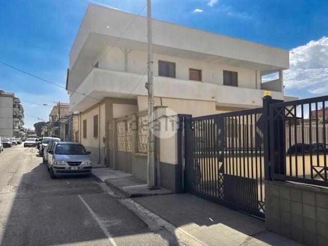 Appartamento in vendita di 120 m² in Via Antonio Gramsci, 36