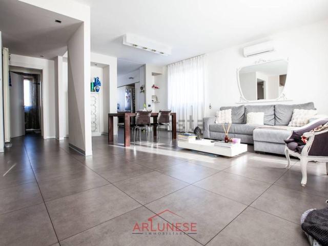 Appartamento in vendita di 120 m² in Via Andrea Mantegna, 31