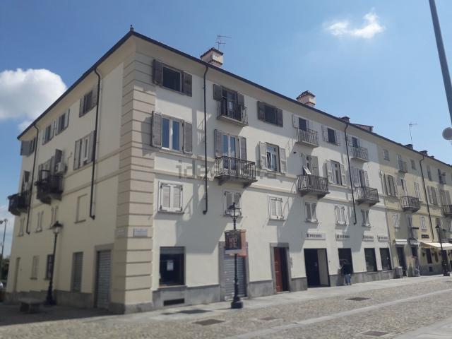 Appartamento in vendita di 150 m² in Via Andrea Mensa, 10