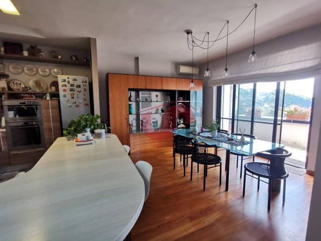 Appartamento in vendita di 120 m² in Via Angelo Mazzoni