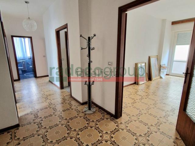 Appartamento in vendita di 120 m² in Via Accademia Labronica, 30